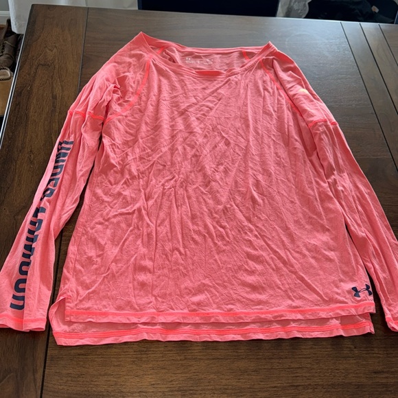 UNDER ARMOUR long sleeved tee sz medium. - Picture 1 of 4